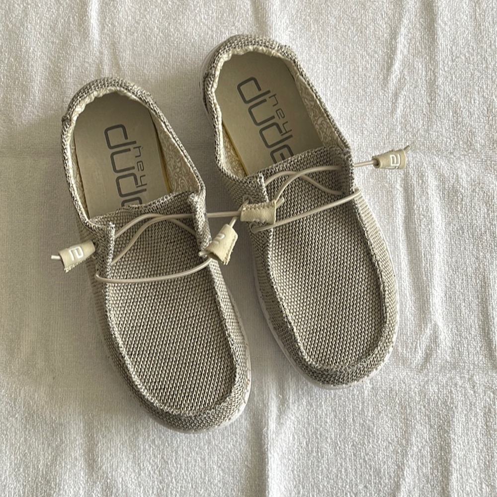 Hey dude shoes